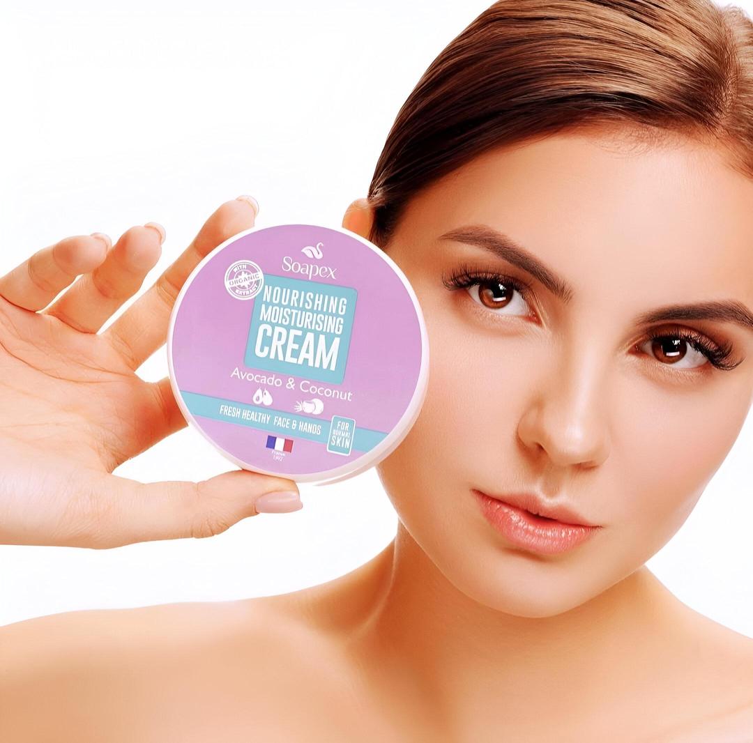 Nourishing Vitamin C Face Moisturizer - 1 Pcs for Gentle Hydration and Glowing Skin