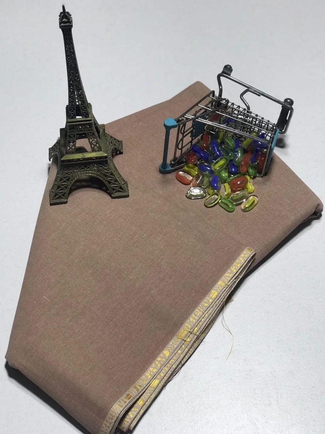 Men’s Unstitched Karandi Plain Suit