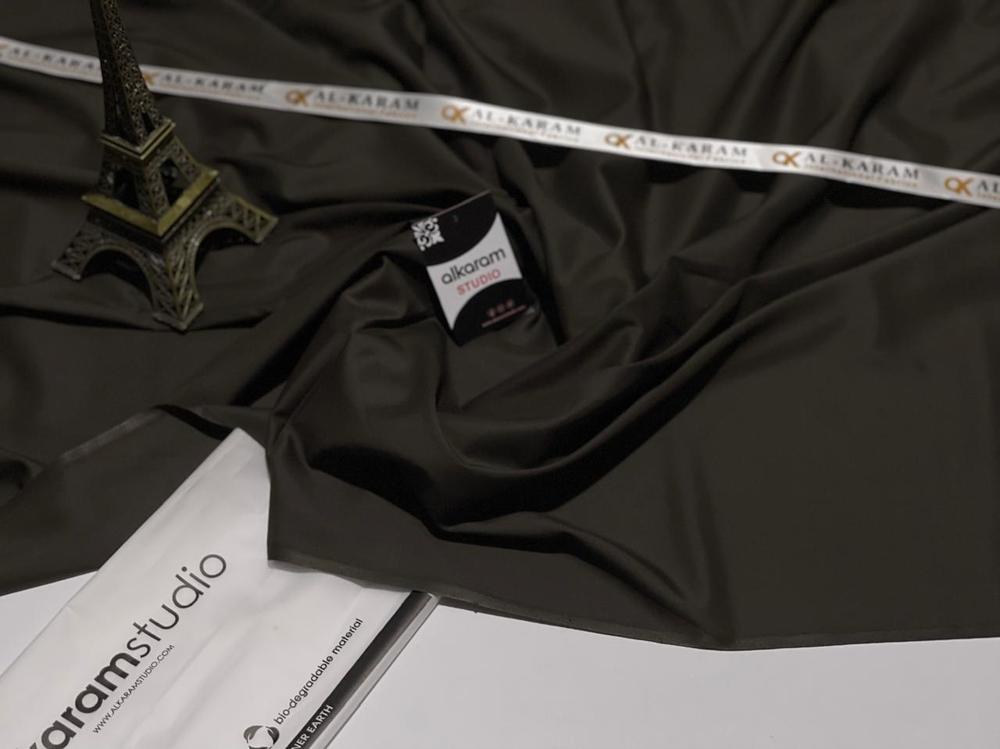 Men’s Unstitched Wash And Wear Plain Suit