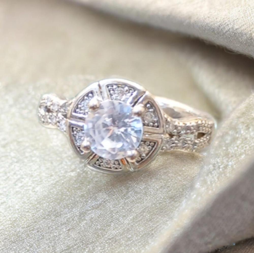 Modern Design Zircon Anniversary Ring