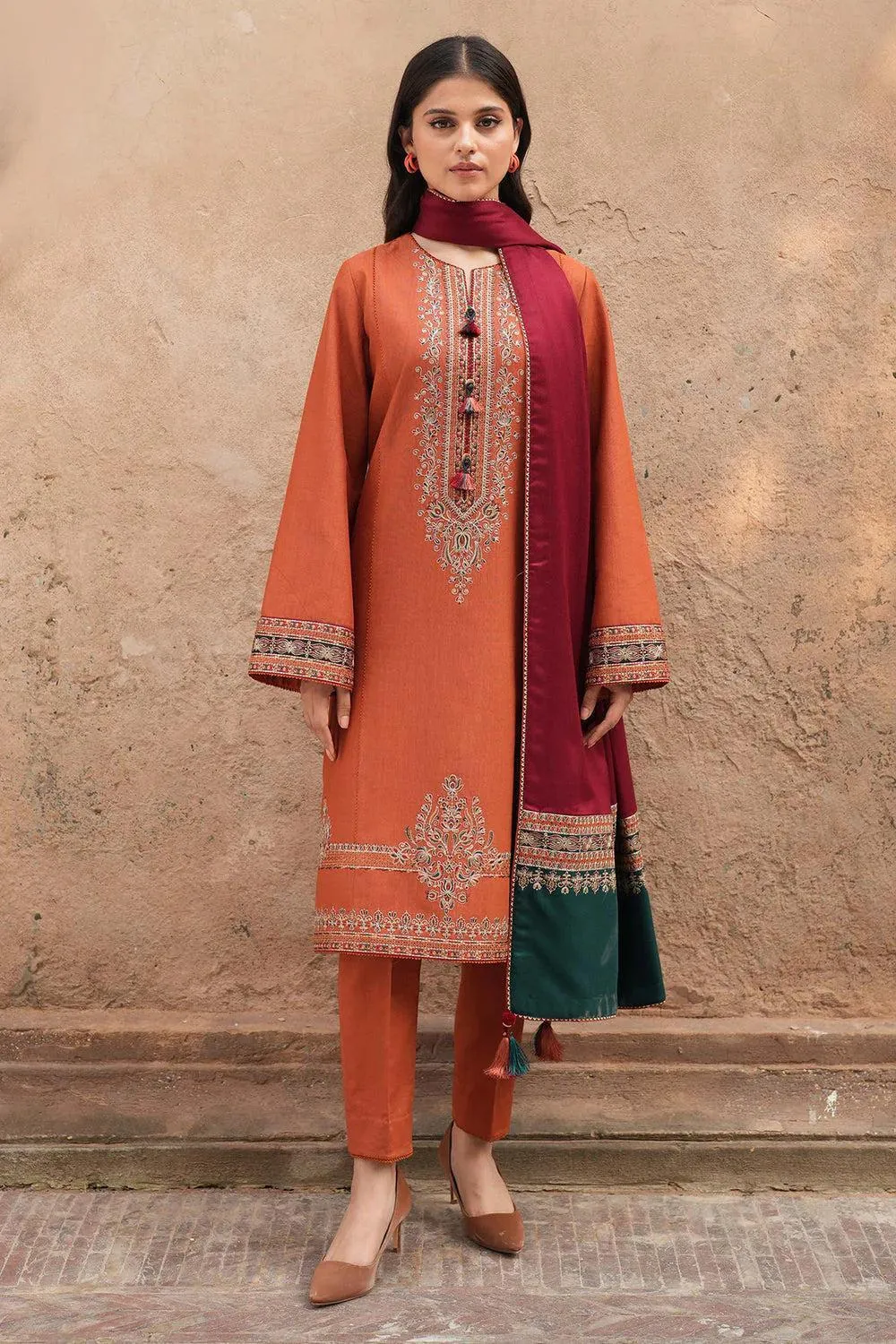3 Pcs Women's Unstitched Embroidered Suit