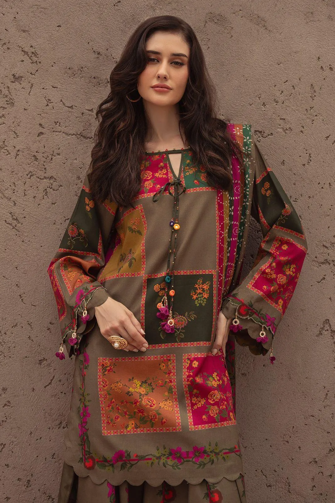 3 Pcs Women's Unstitched Digital Print Suit view 4