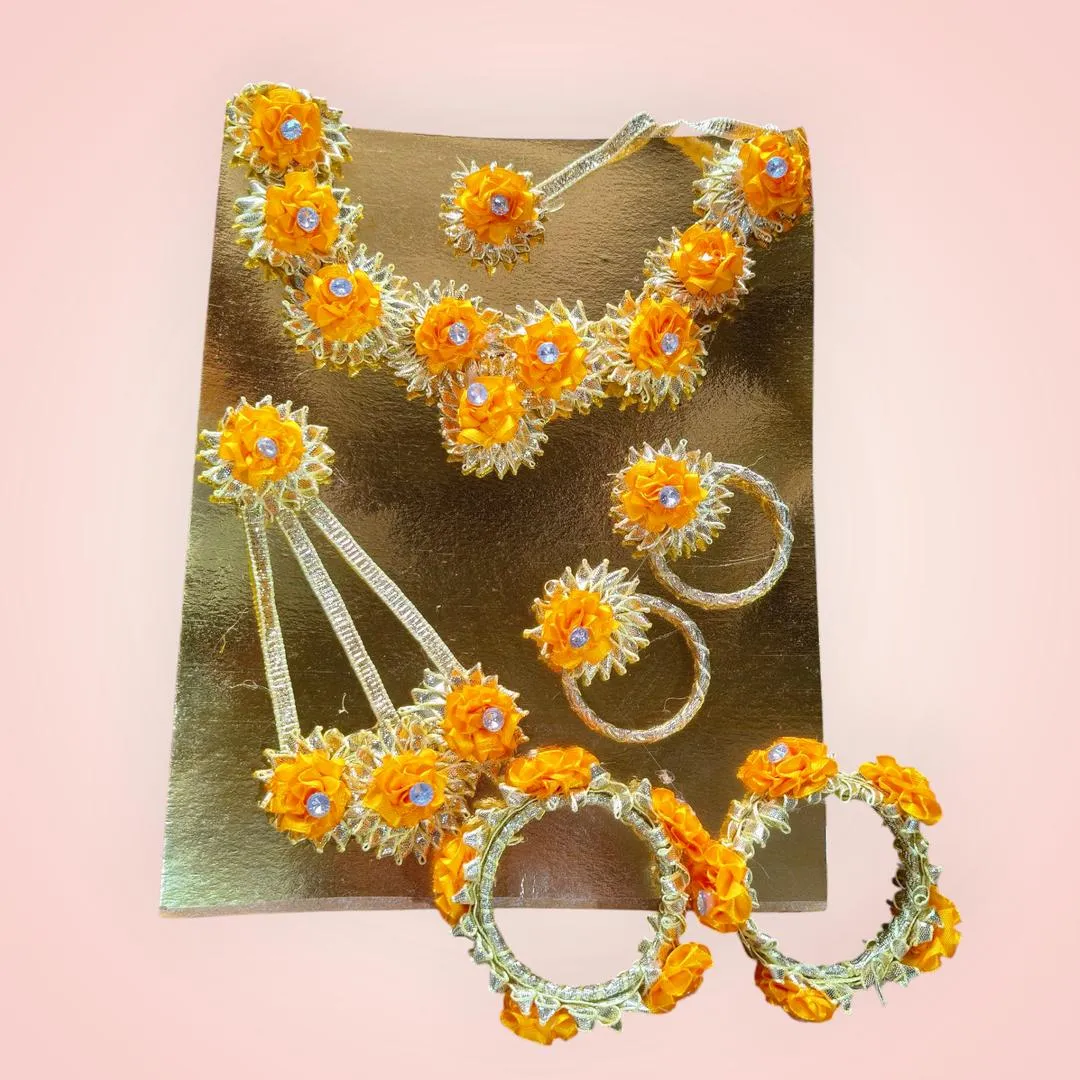 Funky  Mehndi Maiyon Bridal Jewellery Set