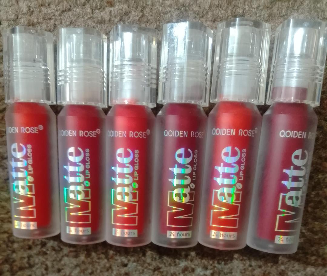 High Pigmented Lip Gloss - 2 Pcs Shades of Red for Bold Coverage