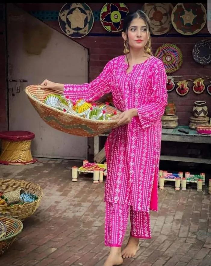 2 Pcs Women's Stitched Linen Printed Shirt And Trouser