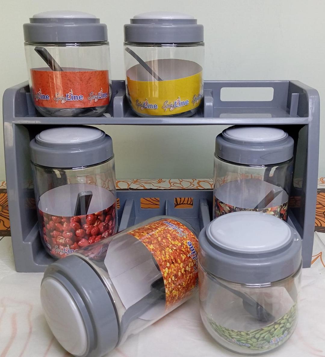 Spice Rack With 6 Airtight Jars	