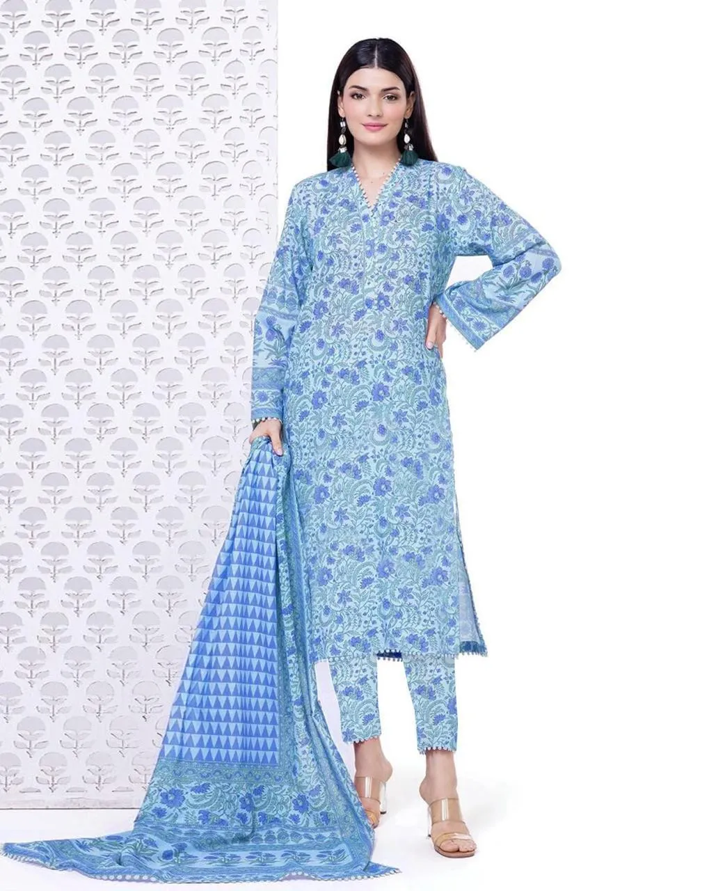 3 Pcs Women's Unstitched Printed Suit