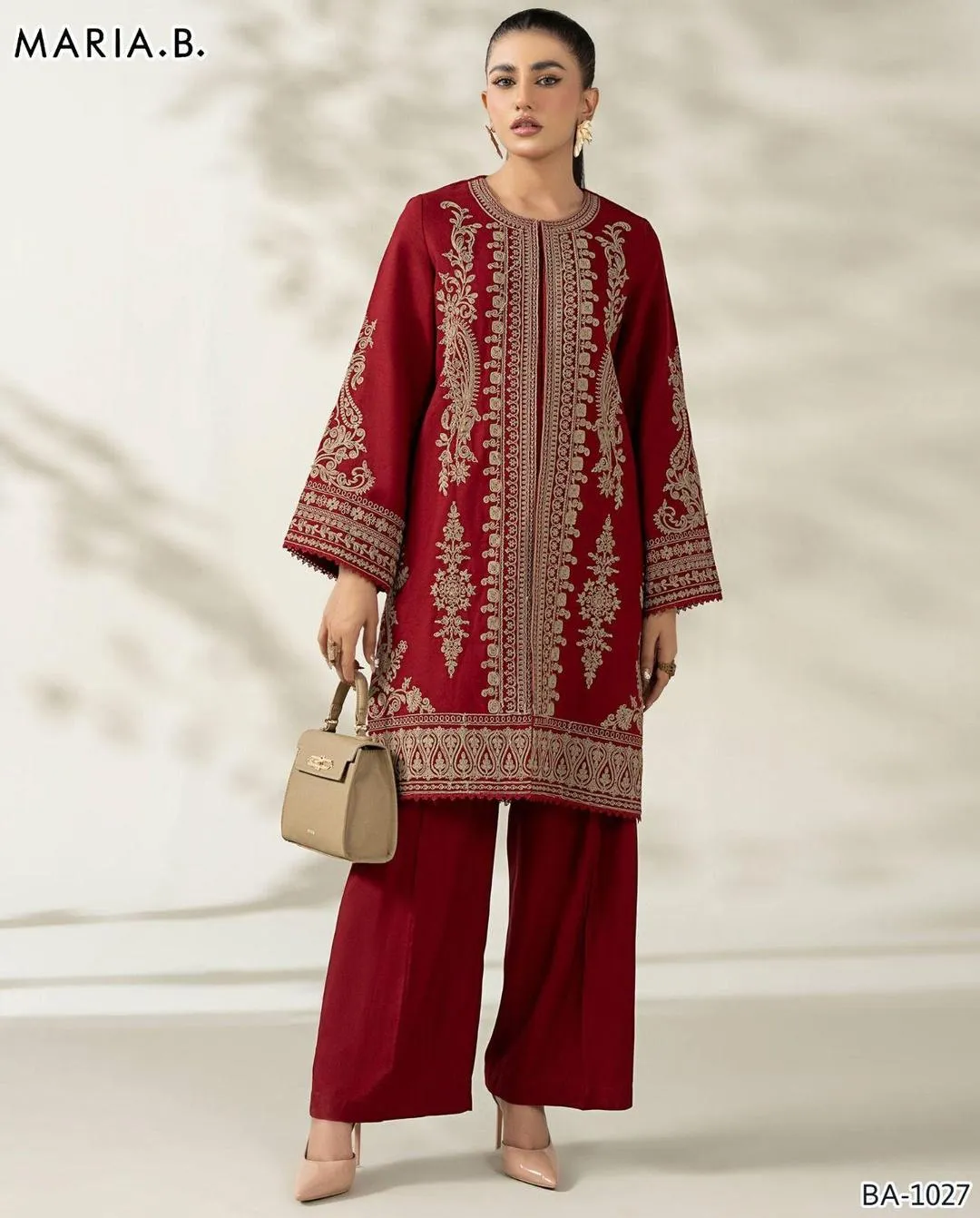 3 Pcs Women's Unstitched Embroidered Suit