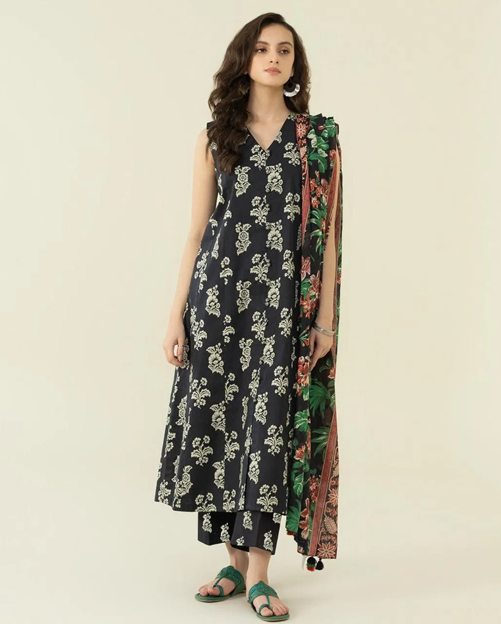 3 Pcs Women's Unstitched Digital Print Suit