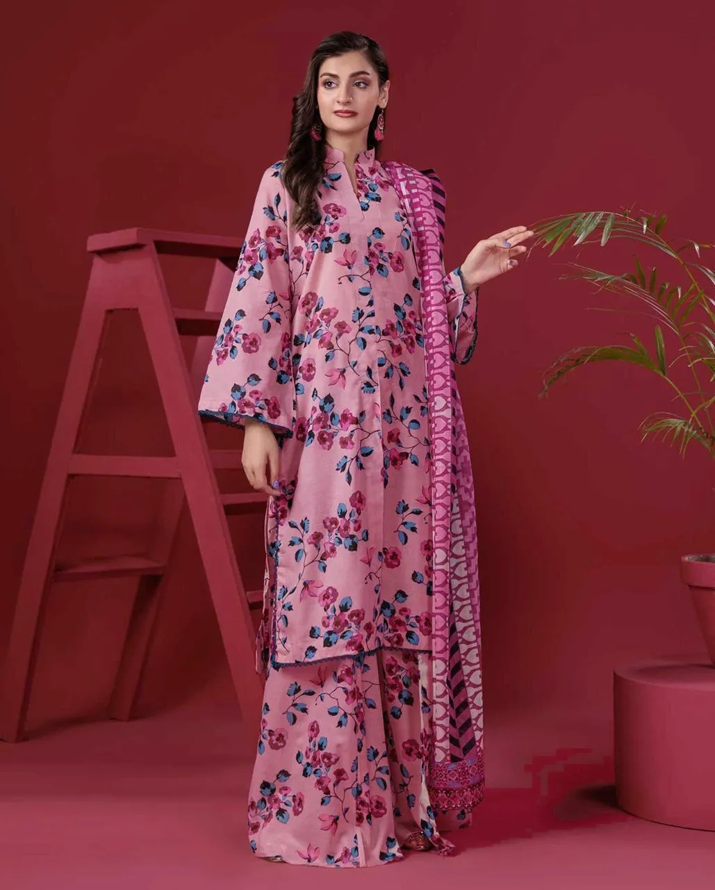 3 Pcs Women's Unstitched Digital Print Suit