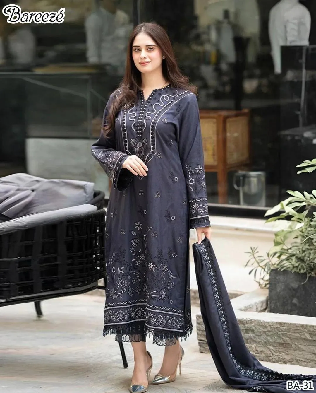 3 Pcs Women's Unstitched Embroidered Suit