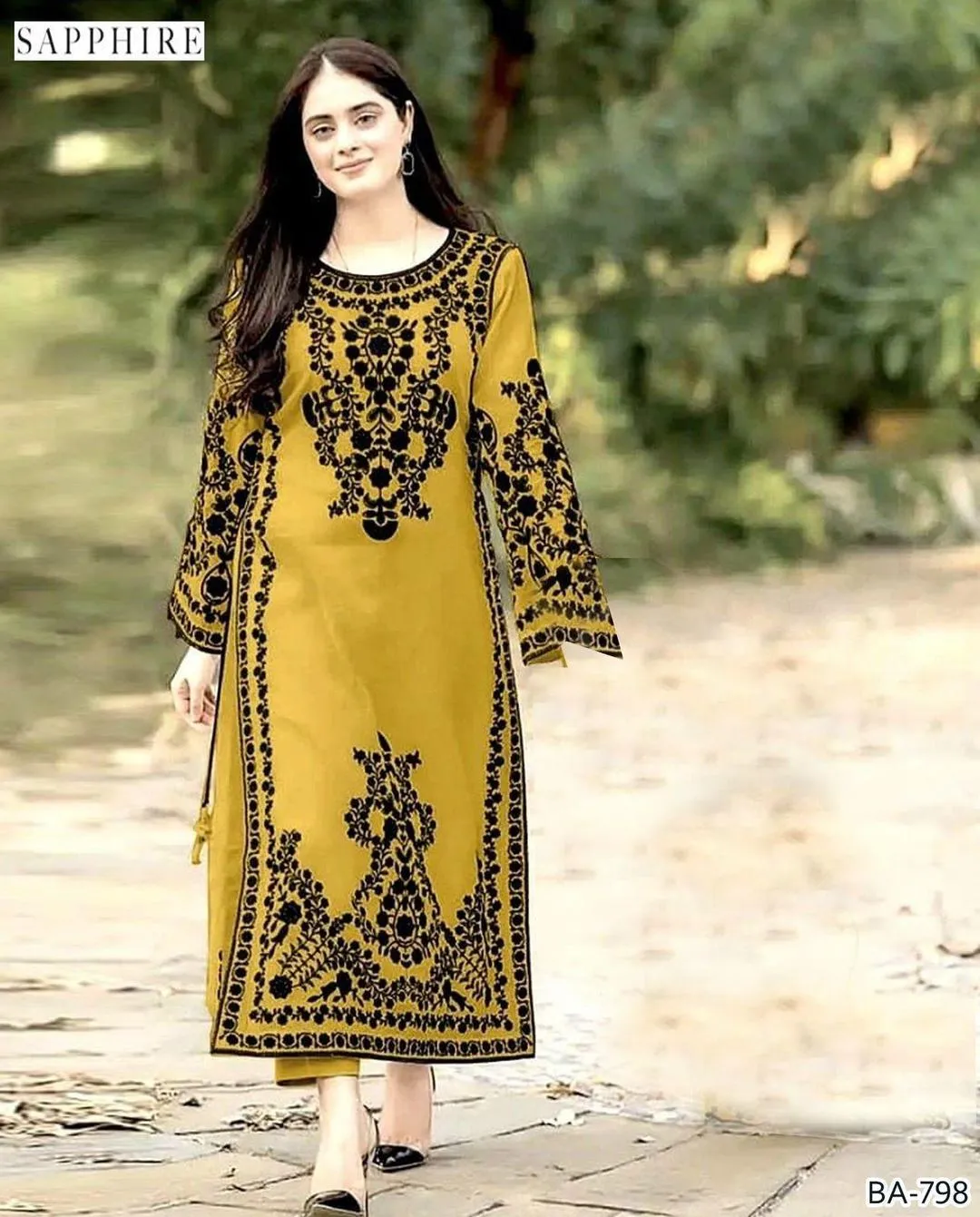 2 Pcs Women's Unstitched Embroidered Suit