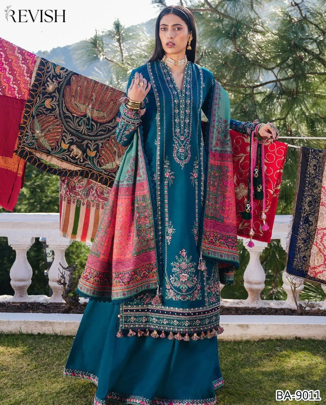 2 Pcs Women's Unstitched Embroidered Suit