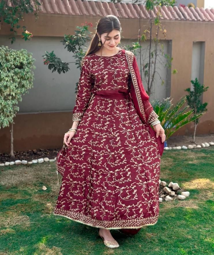 Exquisite 4 Pcs Women's Stitched Silk Embroidered Lehenga Choli in Maroon