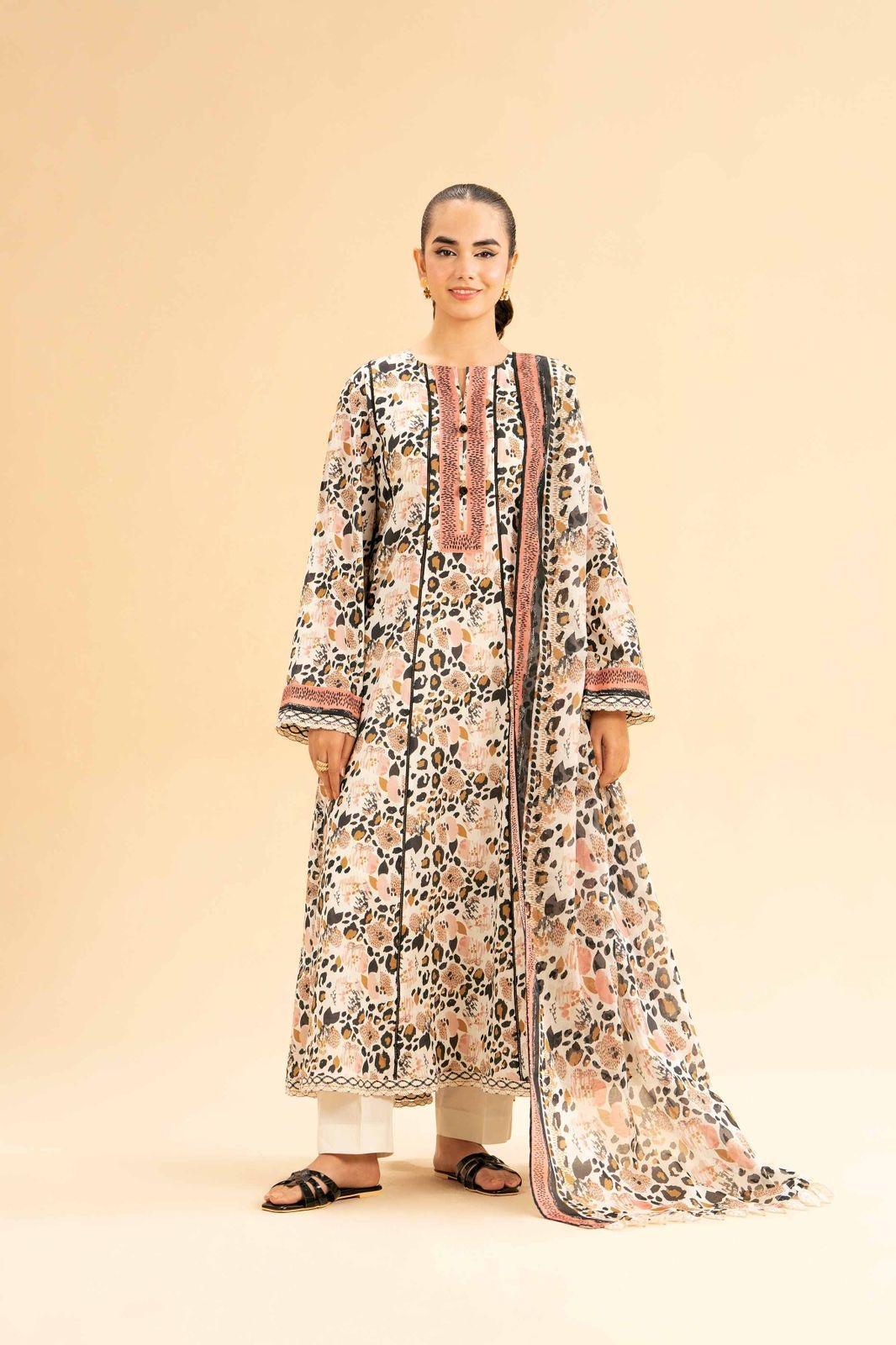 3 Pcs Women's Unstitched Printed Suit