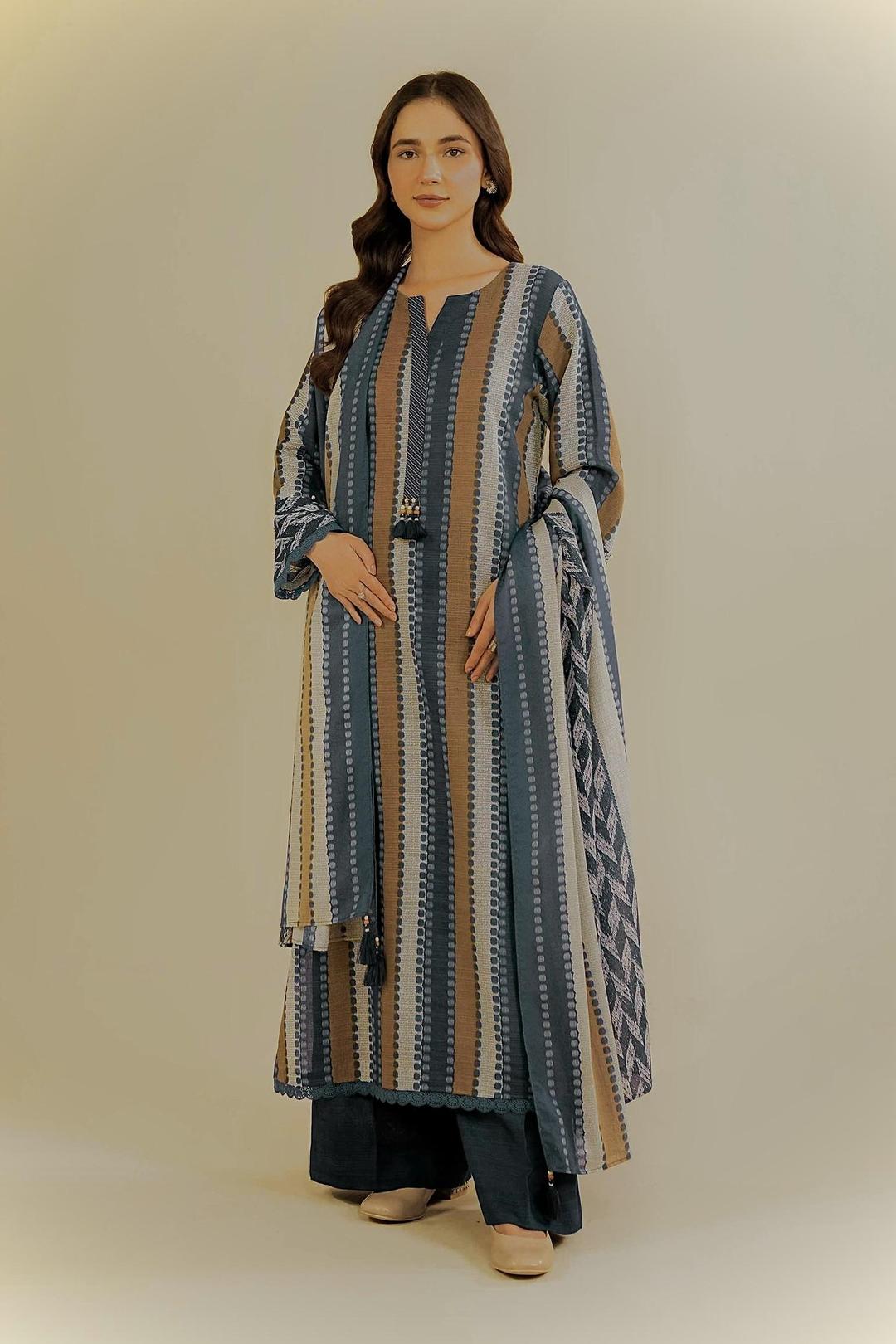 3 Pcs Women's Unstitched Printed Suit