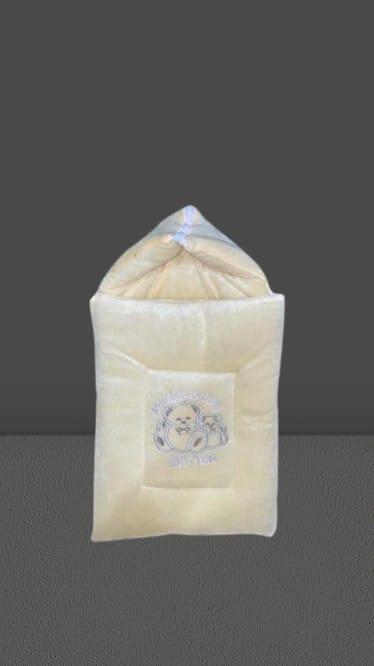 Baby Velvet Carry Nest