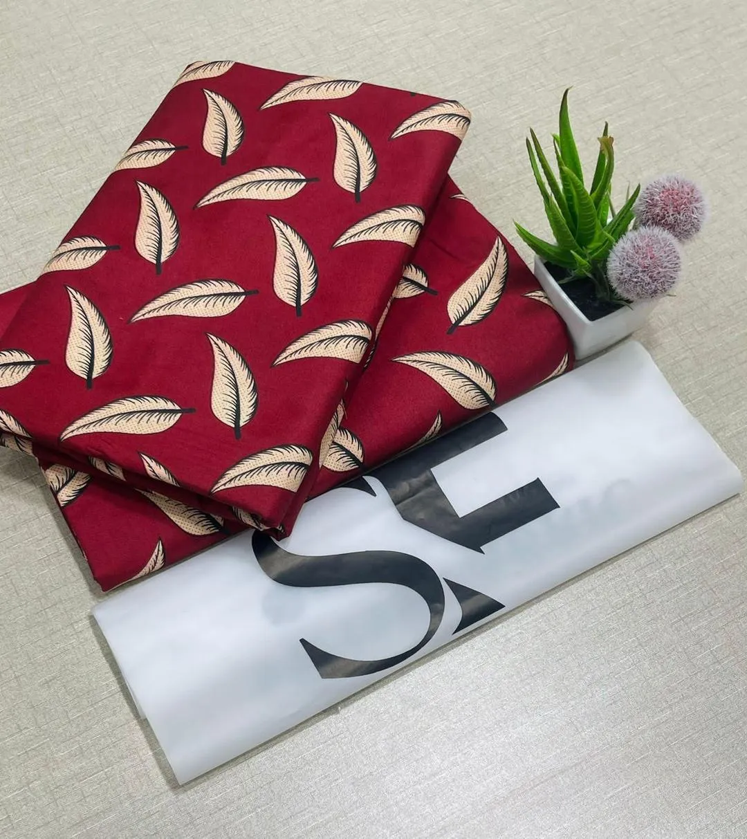 2 Pcs Women's Unstitched Printed Suit