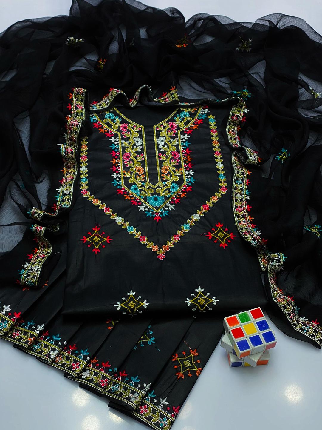 3 Pcs Women's Unstitched Embroidered Suit