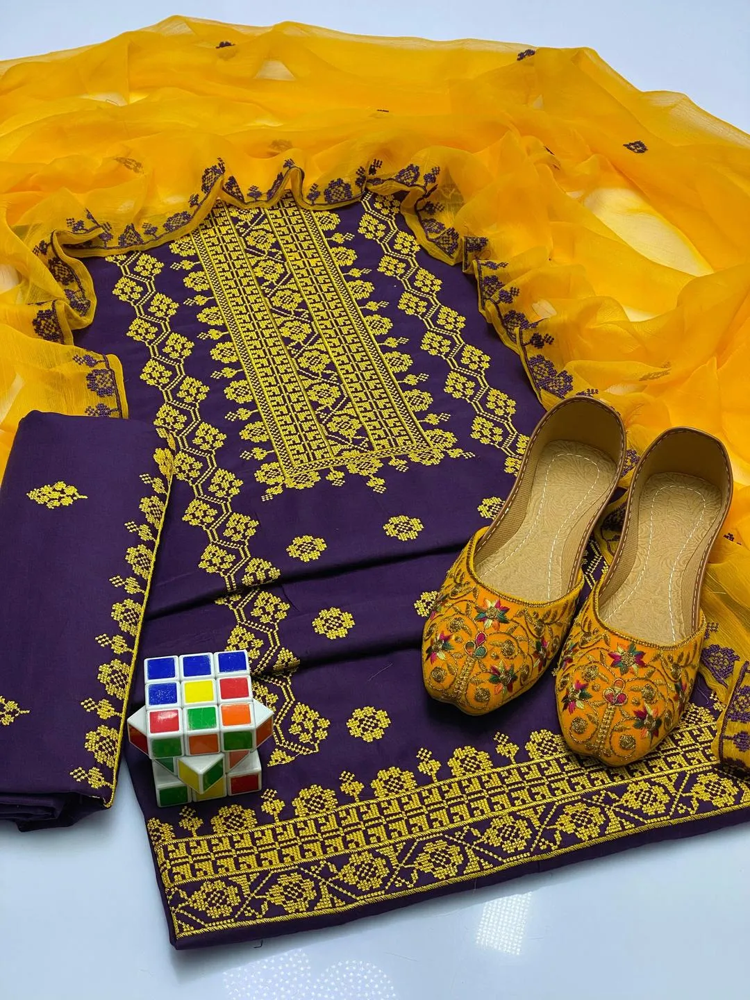 3 Pcs Women's Unstitched Embroidered Suit