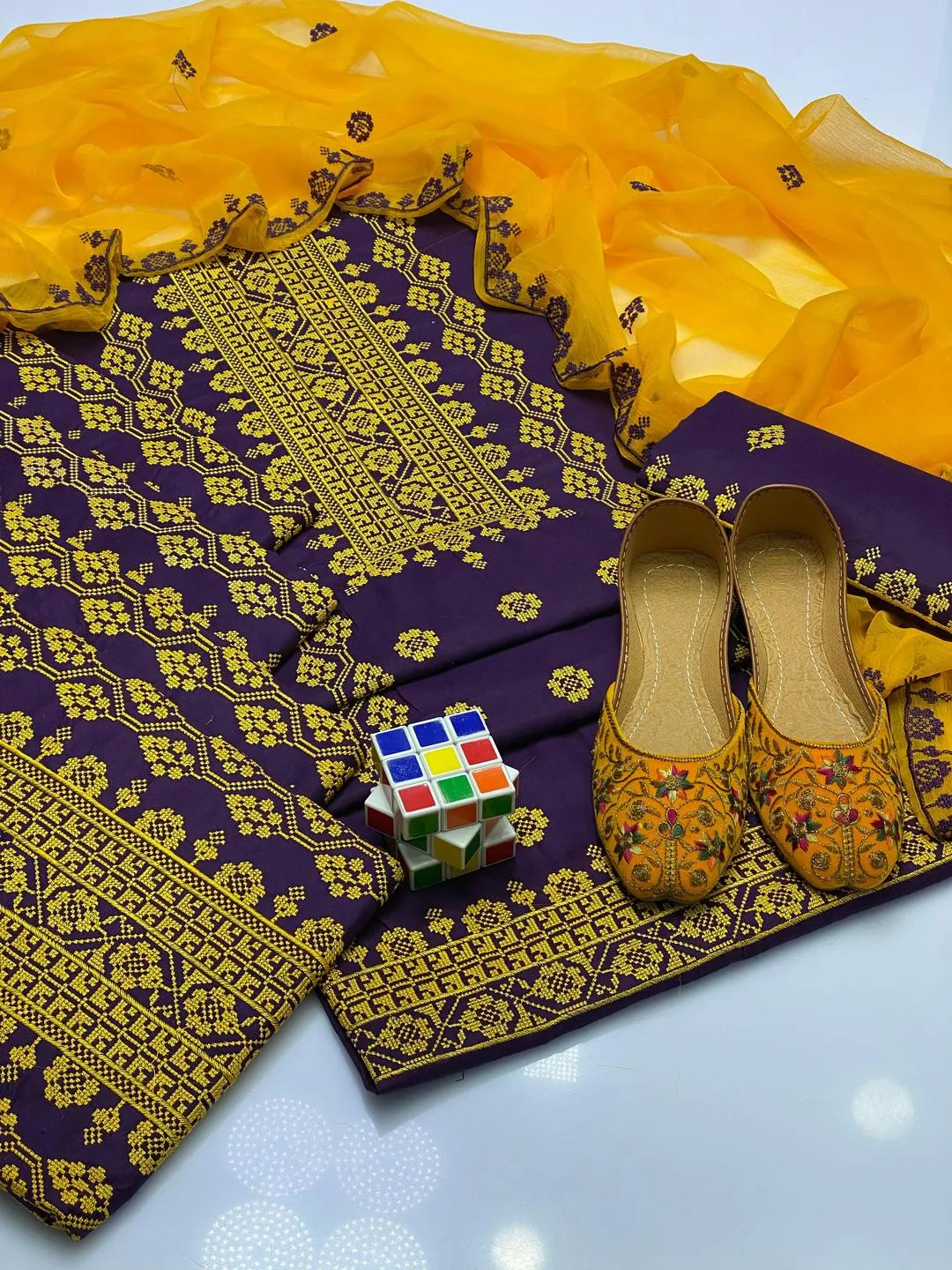 3 Pcs Women's Unstitched Embroidered Suit