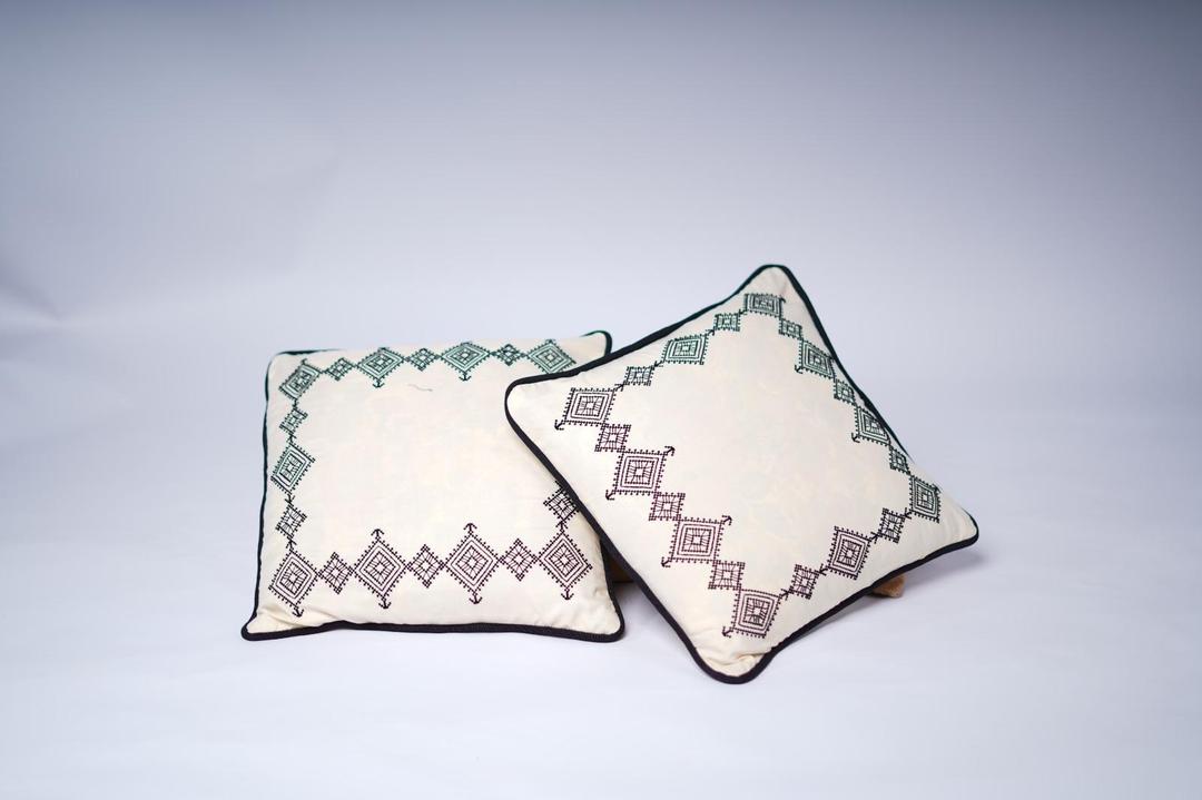 2 Pcs Cotton Embroidered Cushion Cover
