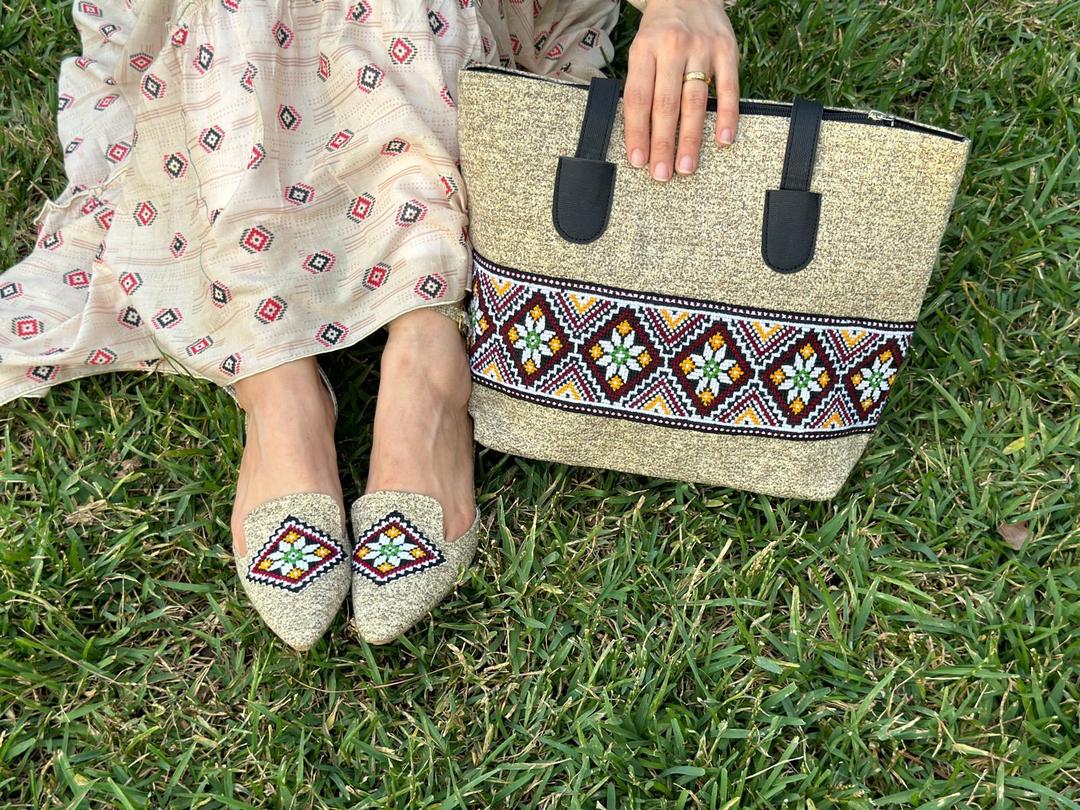 Women's Fabric Fancy Pumps