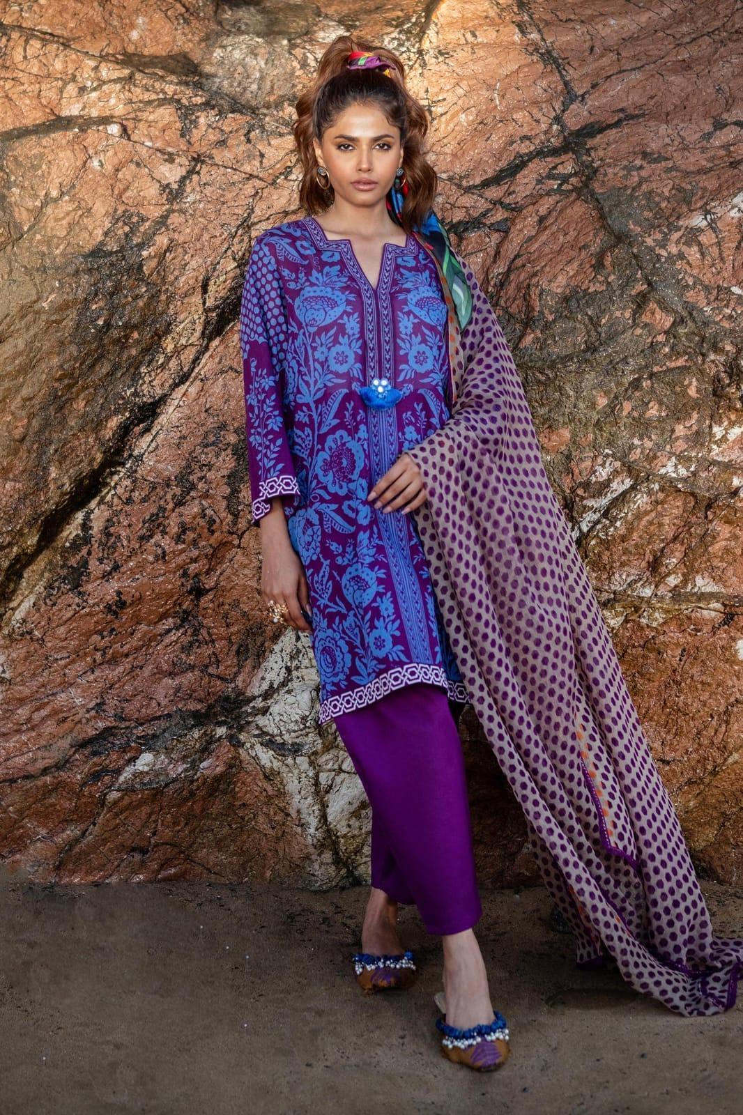 3 Pcs Women's Unstitched Lawn Printed Suit