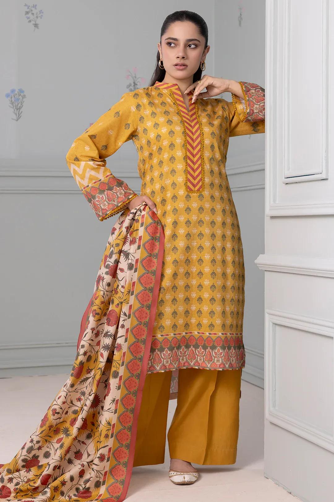 3 Pcs Women's Unstitched Printed Suit