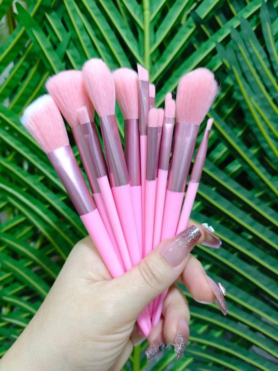 12 Pcs Reusable Pink Makeup Brushes for Flawless Blending & Contouring
