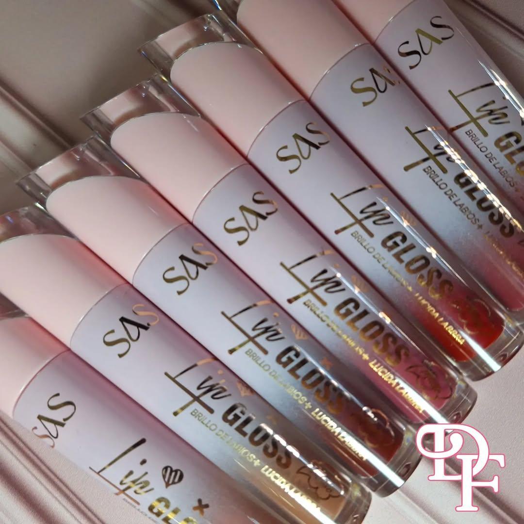 2 Pcs High Pigmented Lip Gloss with Bold Coverage - Matte Finish in Shades of Pink & Red