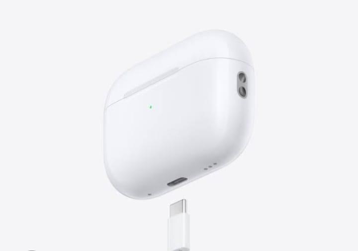 White Airpods with Advanced Noise Cancellation - 1 Pcs
