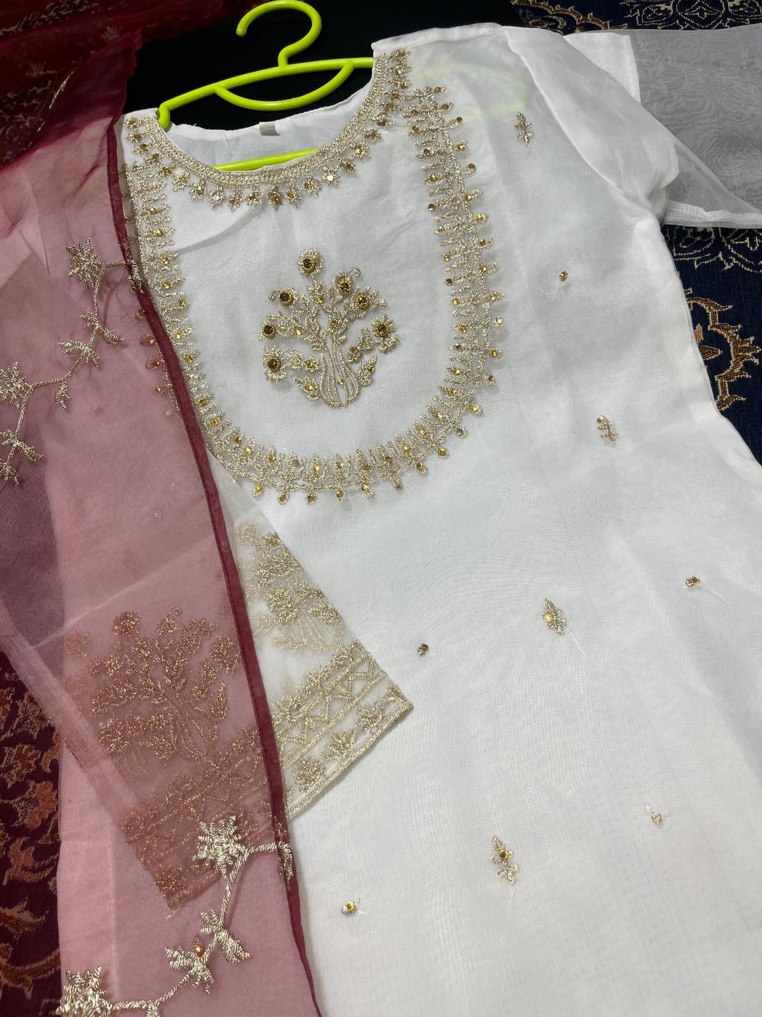 2 Pcs Girl's Organza Printed Kurta And Pajama