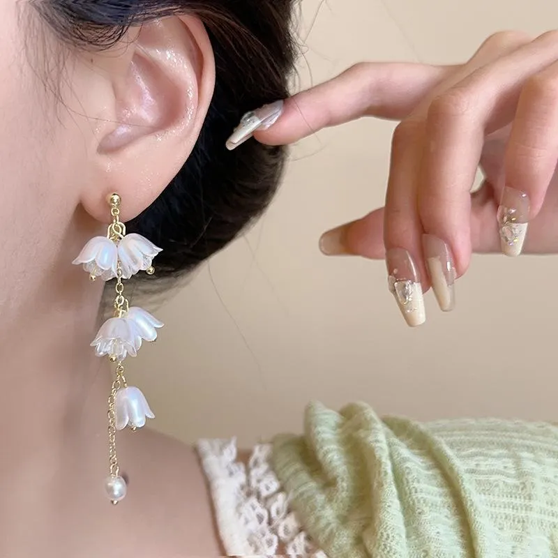 Hanging Flower Korean Earrings (AWT-998)