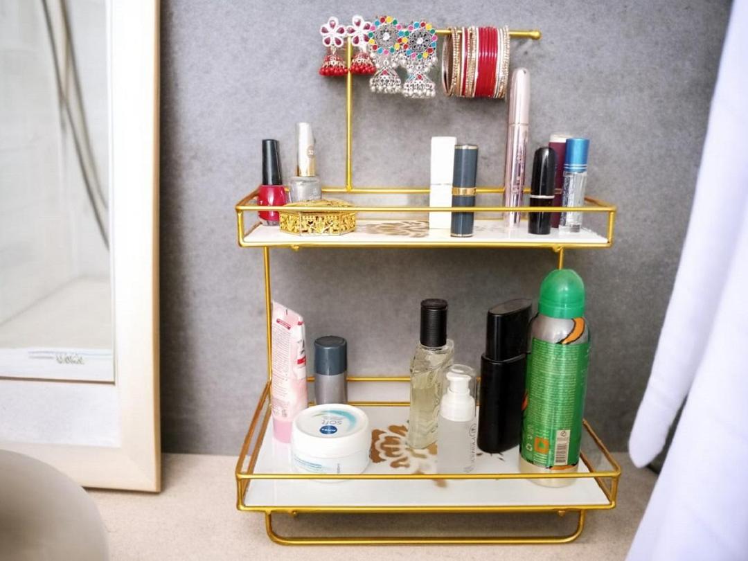 Efficient Makeup Organizer - Storage Solution For Organized Makeup