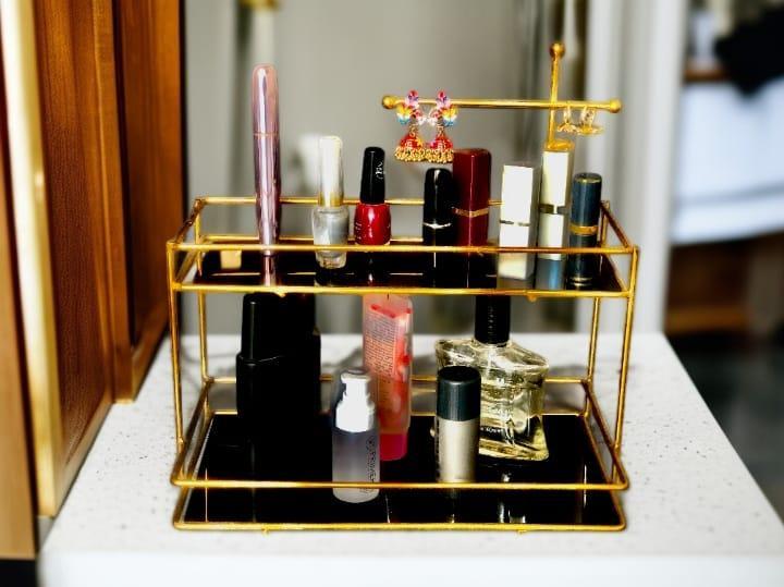 Stylish Makeup Organizer - Storage Solution For Organized Makeup - 1 Pc