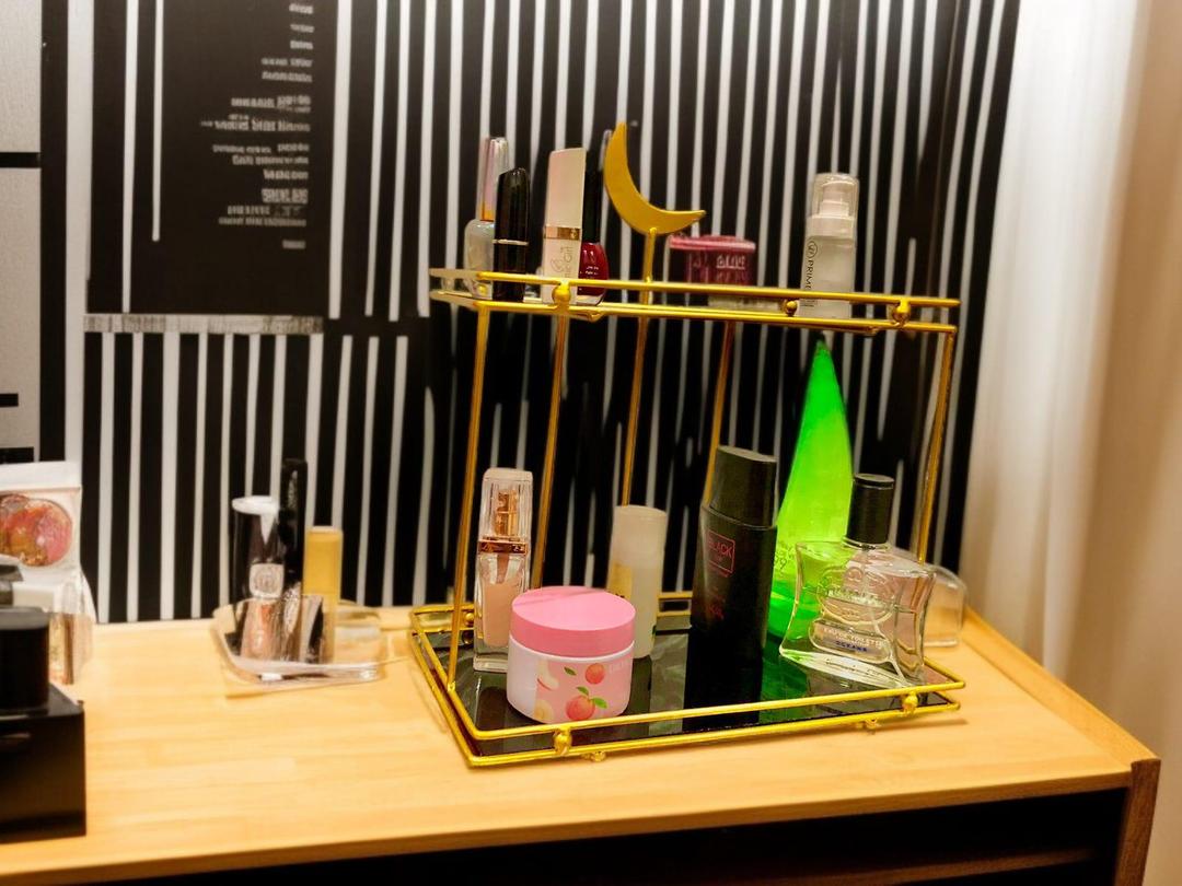 Stylish Makeup Organizer - Storage Solution For Organized Makeup (1 Pc)
