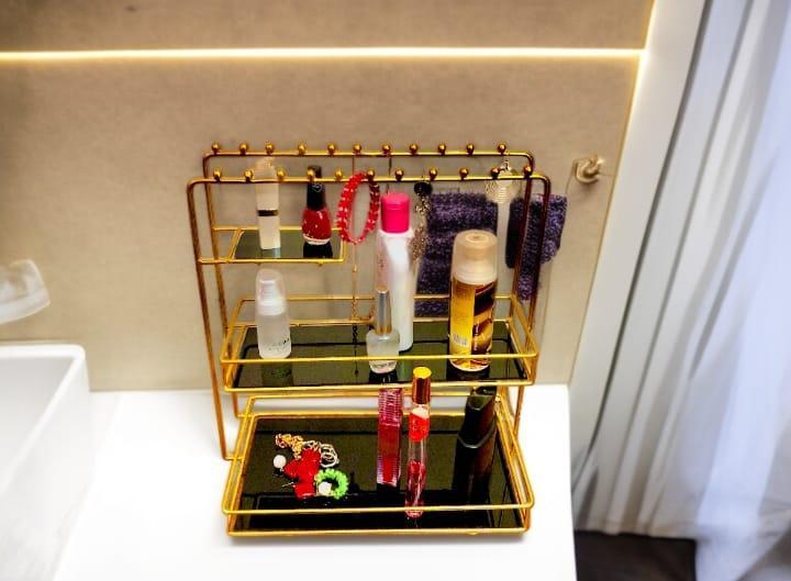 Premium Makeup Organizer - Ultimate Storage Solution for Organized Makeup (1 Pcs)