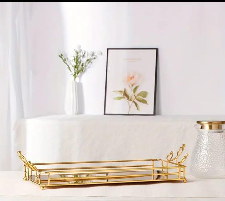Stylish Metal Makeup Organizer - Perfect Storage Solution for Organized Makeup