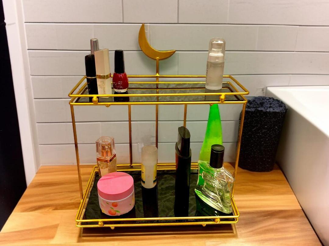 Essential Makeup Organizer: Storage Solution for Organized Makeup (1 Pc)