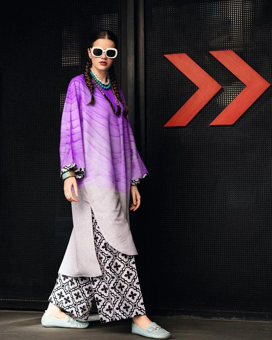 Elegant Women's Stitched Swiss Lawn Suit with Digital Print - 2 Pcs