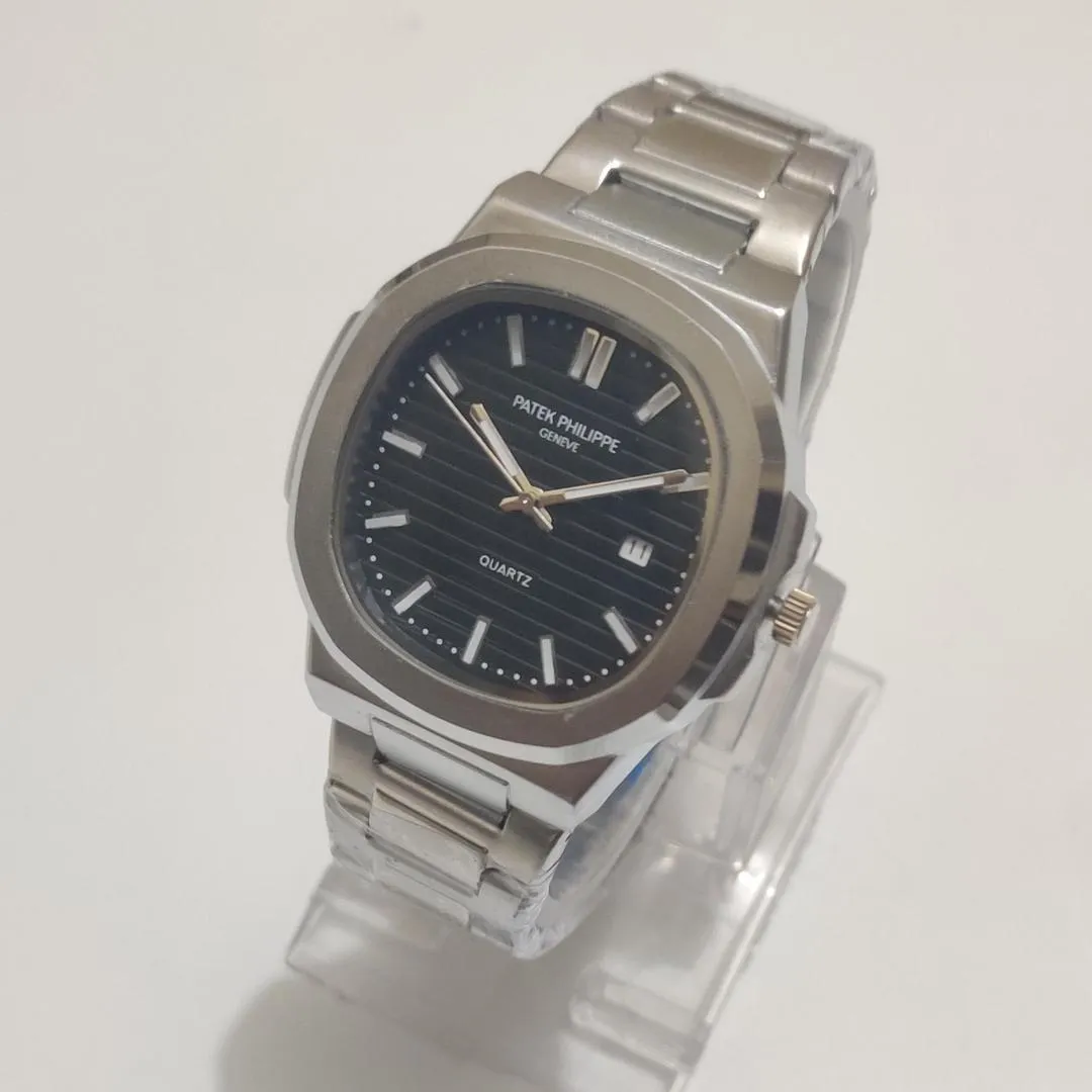 Stylish Women's Quartz Watch - 1 Pc, Water Resistant & Battery Operated