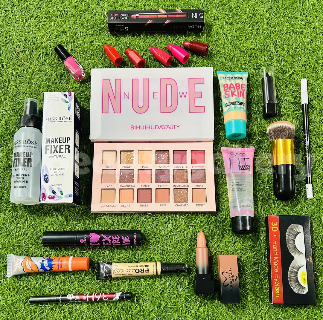 15 in 1 Makeup Deal