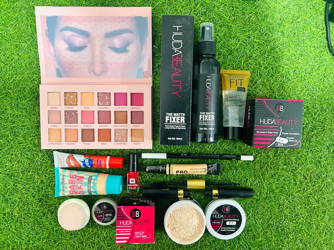 11 in 1 Makeup Deal