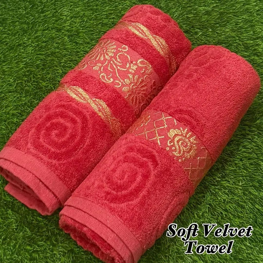 2 Pcs Soft Velvet Woven Bath Towel