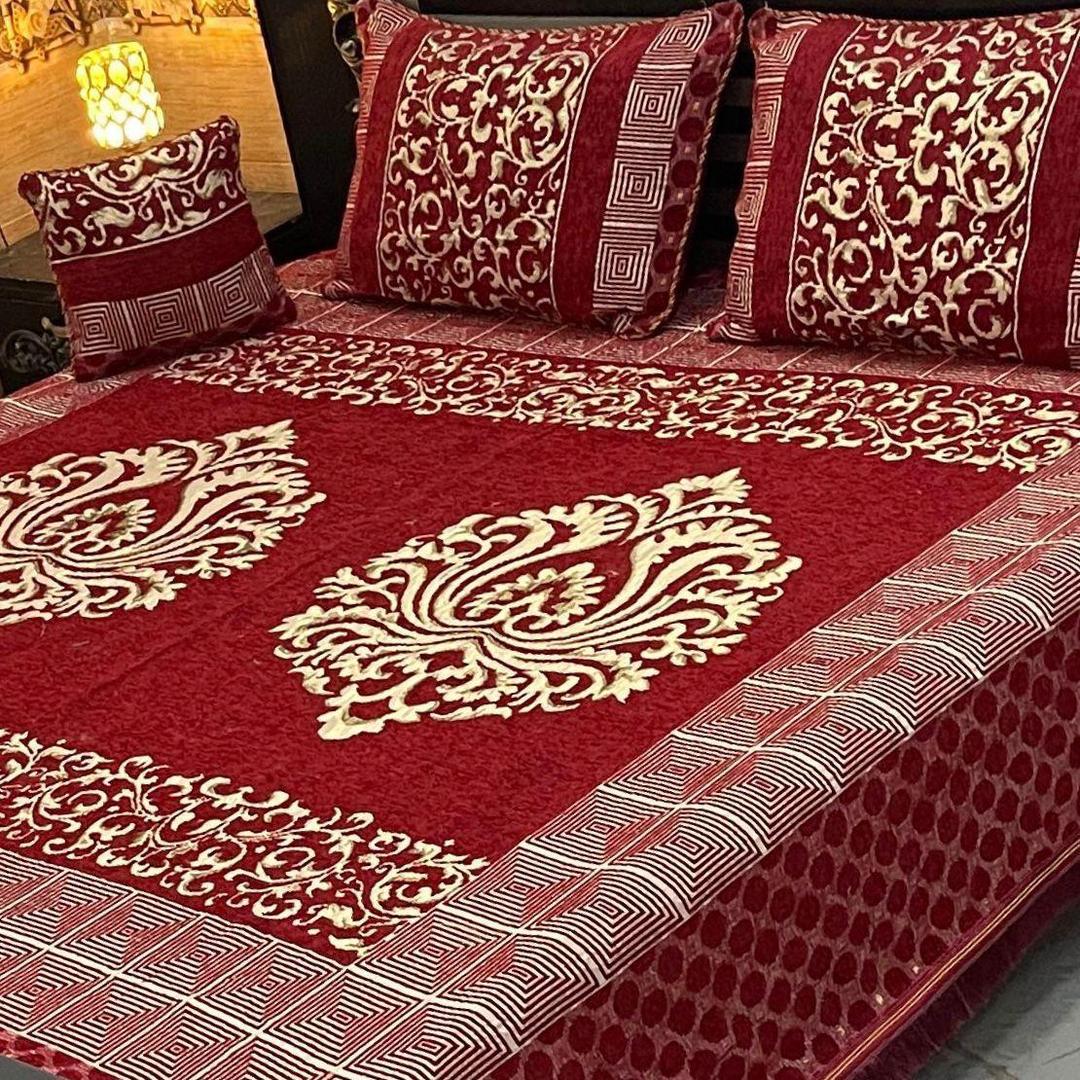 Luxurious Velvet Jacquard King Size Bed Set - 4 Pcs Embroidered Red Bedding Collection