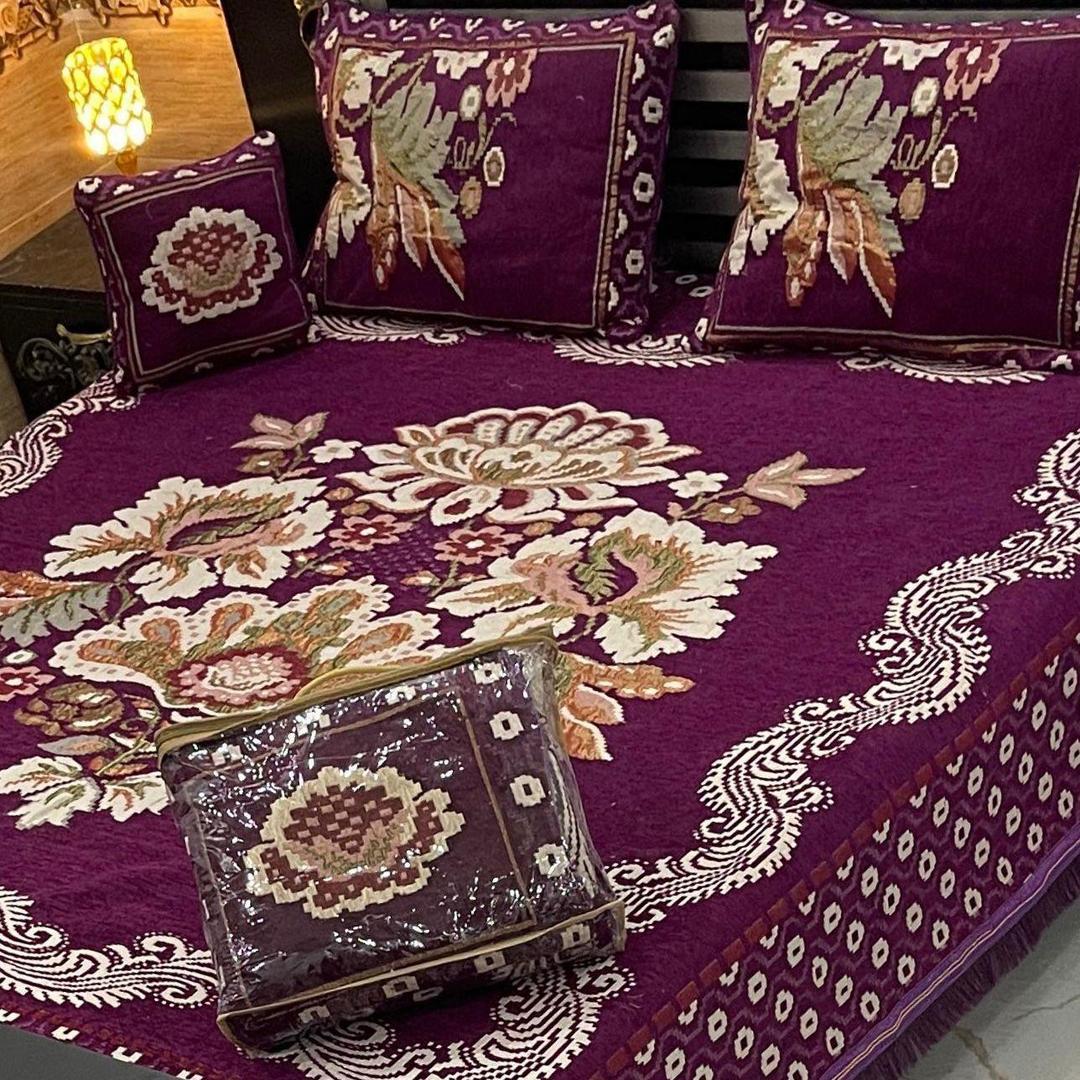 4 Pcs Velvet Jacquard Embroidered Double Bedsheet