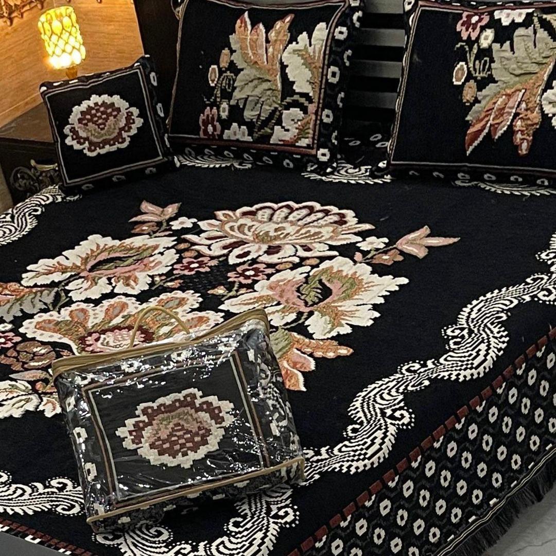 4 Pcs Velvet Jacquard Embroidered Double Bedsheet