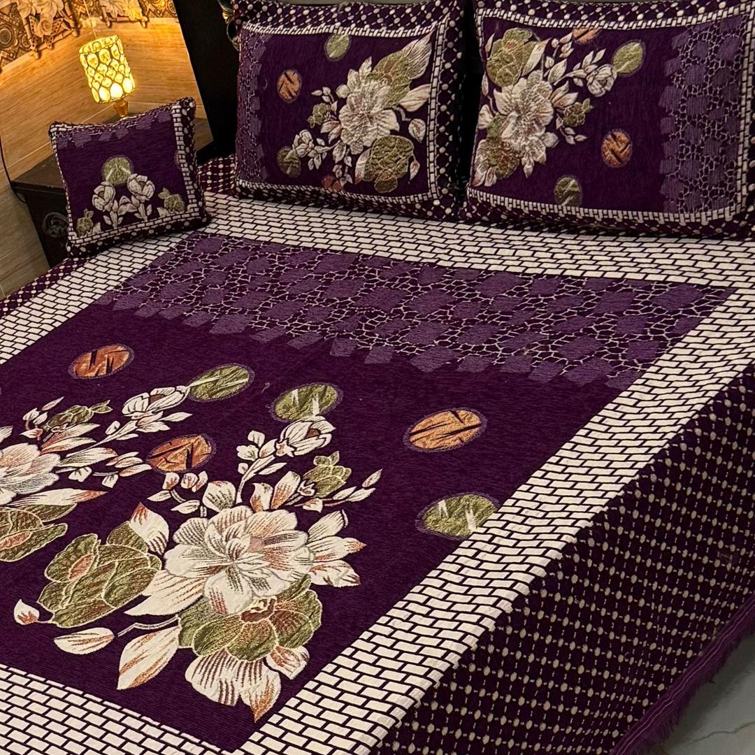 Stylish 4 Pcs Velvet Jacquard Embroidered Double Bedsheet