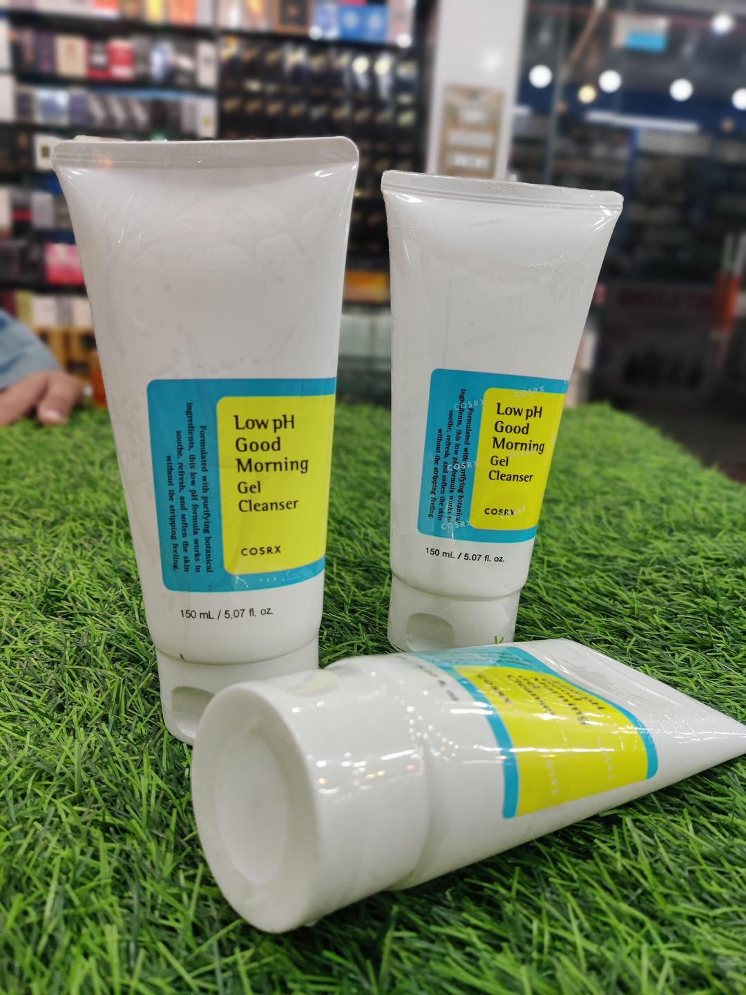 Brightening Facial Cleanser - pH-Balanced Formulas, 150 ml